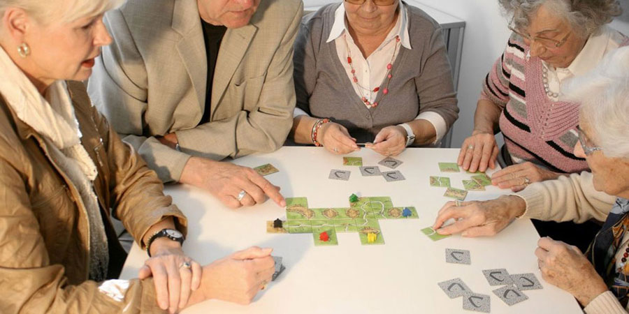 7 Exciting Sit-Down Games for Elderly People